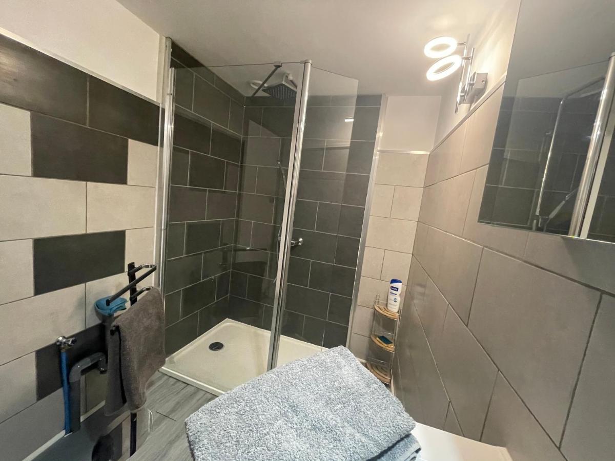 Appartement Entier Moissac Centre 30 M2 Calme Avec Cour Interieure Pour Velos A 50M Du Marche De Moissac Exterior photo