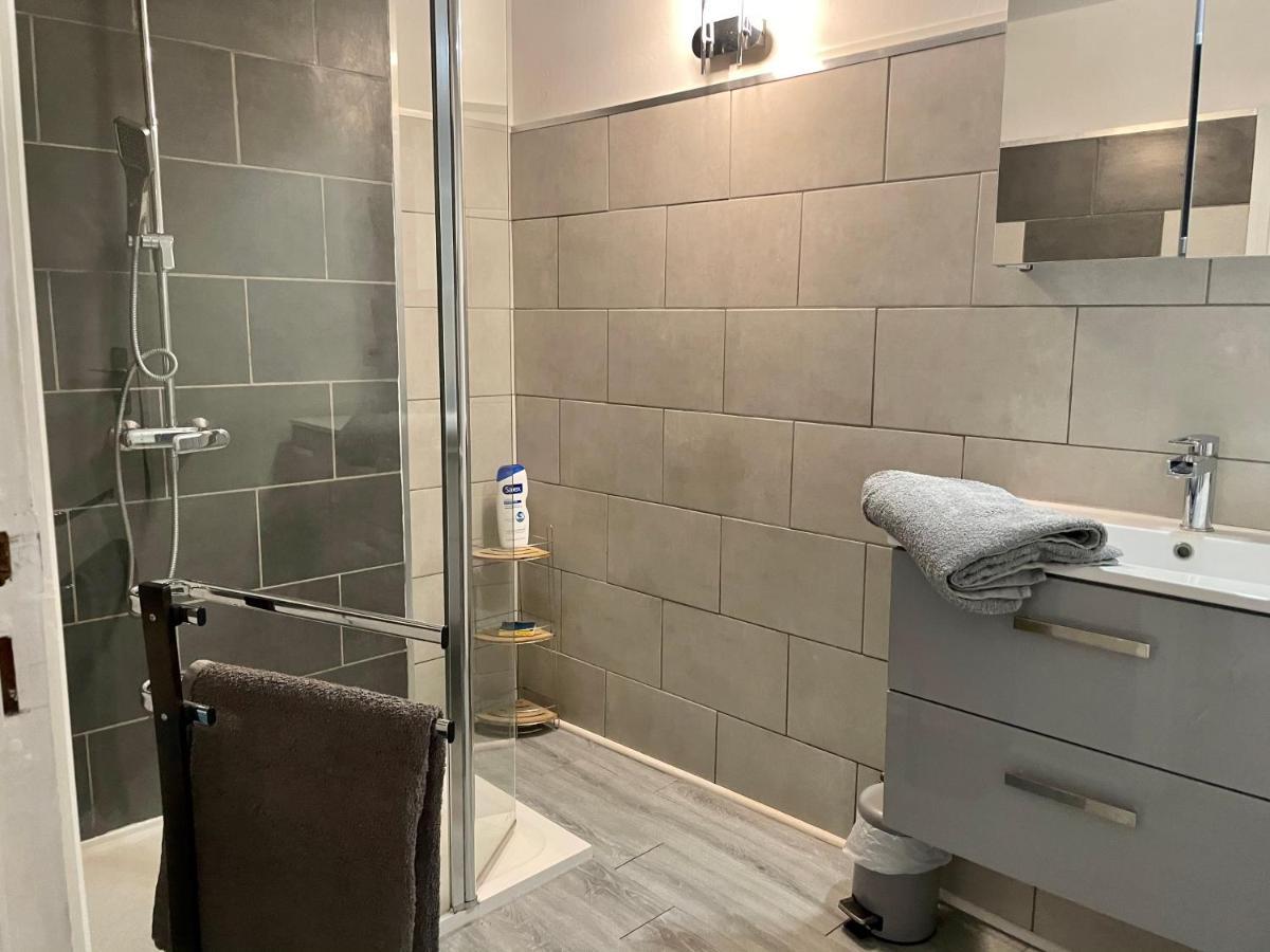 Appartement Entier Moissac Centre 30 M2 Calme Avec Cour Interieure Pour Velos A 50M Du Marche De Moissac Exterior photo